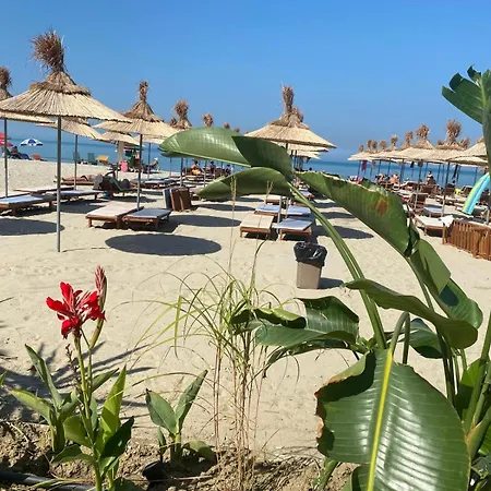 Blue Corner By Adriatic Living Appartamento Durrës